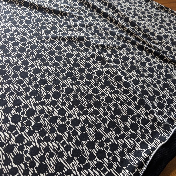 Max Studio skirts Small - Picture 3 of 3